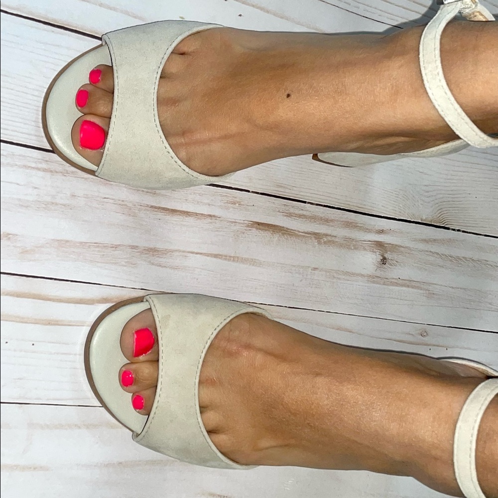 New Gray Sam Edelman Block Heel Sandal